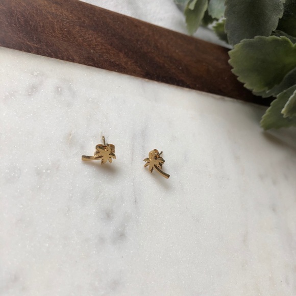 Jewelry - Palm Tree Gold Stud Earrings